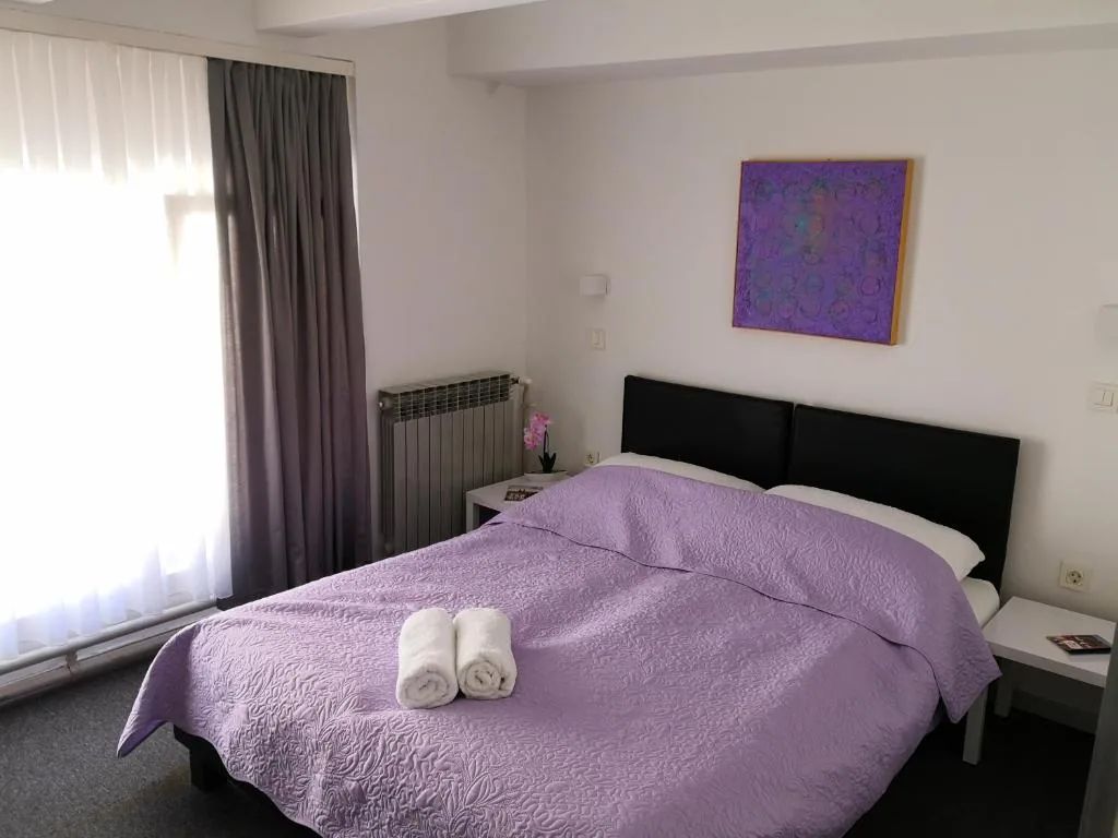 Standard Double Room — Grand Bells Bed And Breakfast